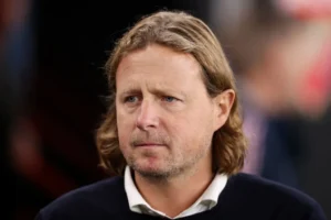 Bo Henriksen skubber presset på Freiburg
